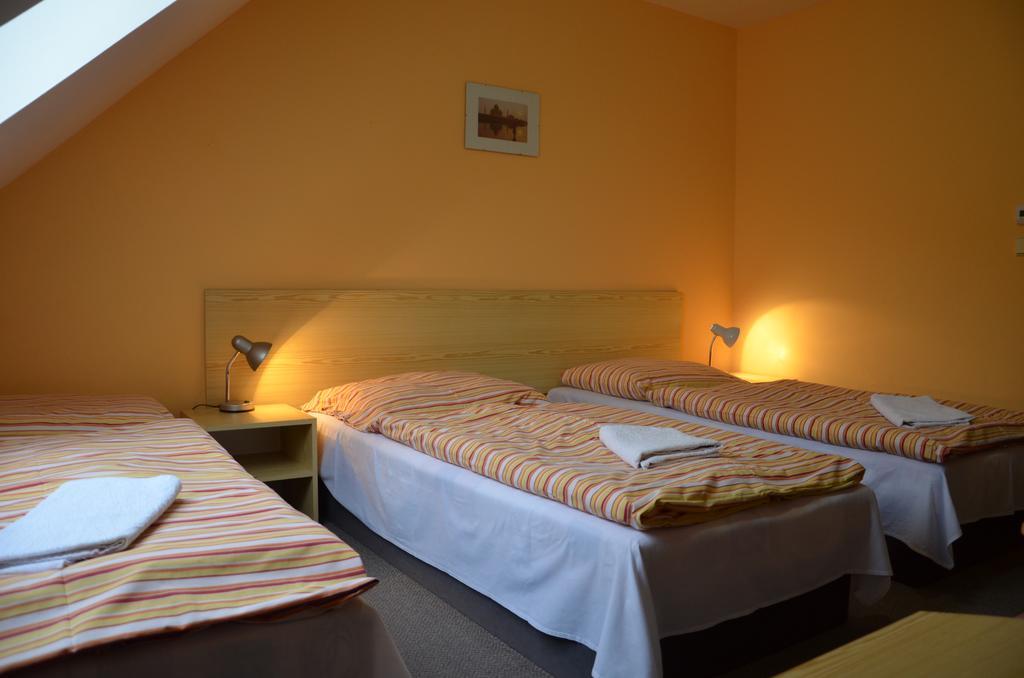 On Air Hotel Ostopovice Ngoại thất bức ảnh